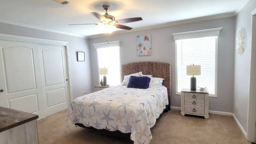 312 Siberian Cypress Circle a Winter Haven, FL Mobile or Manufactured Home for Sale